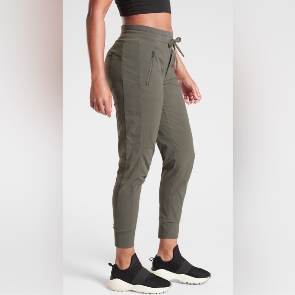 Athleta green Trekkie North Jogger 6T tall pants - Picture 5 of 9